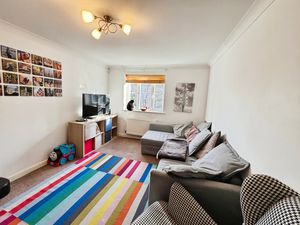 Lounge- click for photo gallery